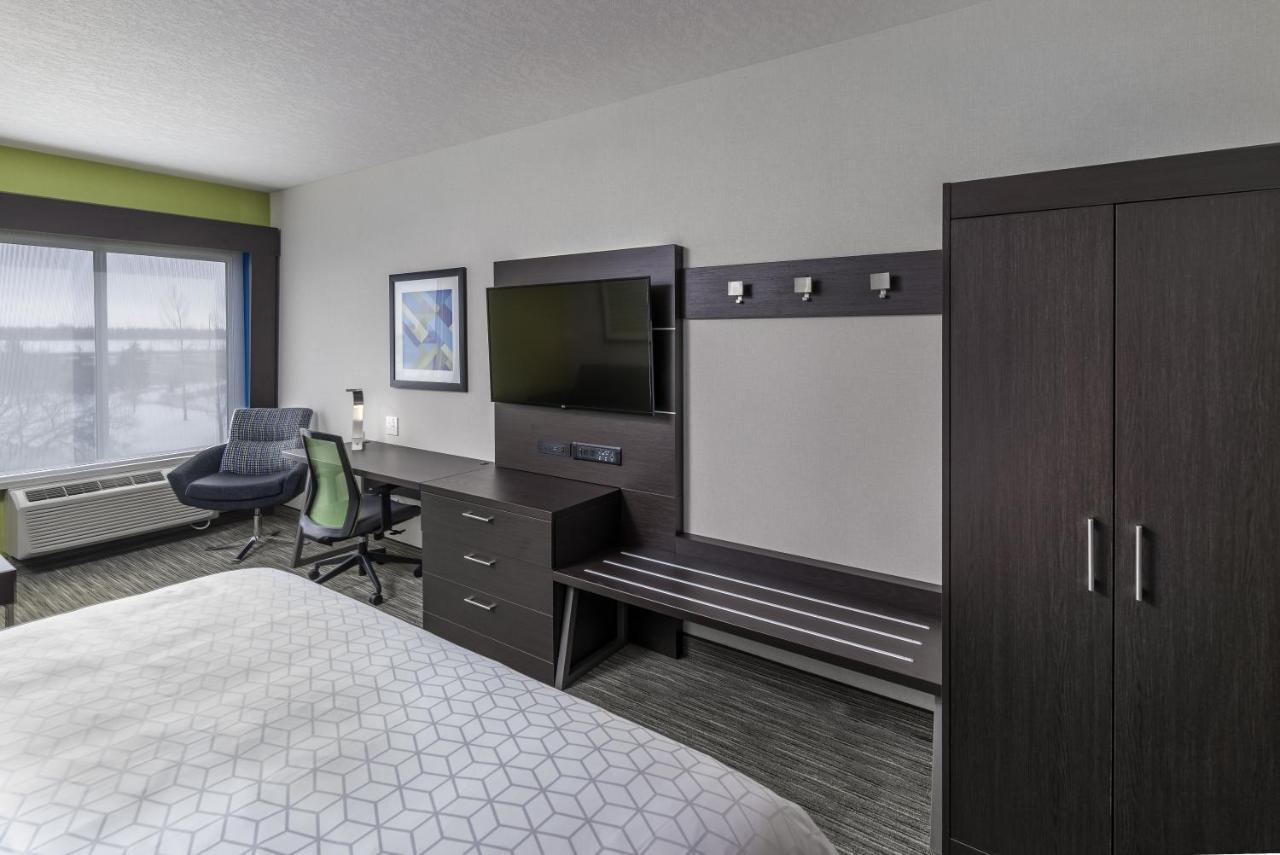 Holiday Inn Express & Suites Kelowna - East By Ihg מראה חיצוני תמונה