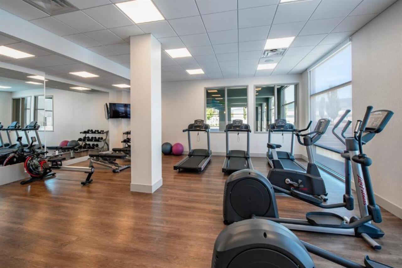 Holiday Inn Express & Suites Kelowna - East By Ihg מראה חיצוני תמונה